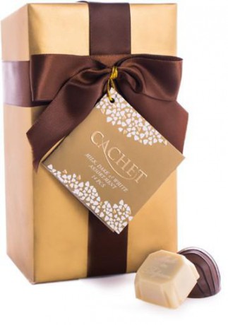 CACHET Ballotin GOLD pralinky v darčekovom balení